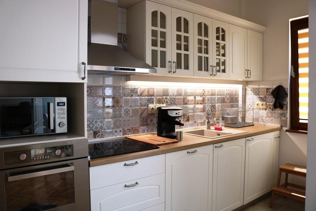 Central Varna Apartment - Lets4Holiday Bagian luar foto