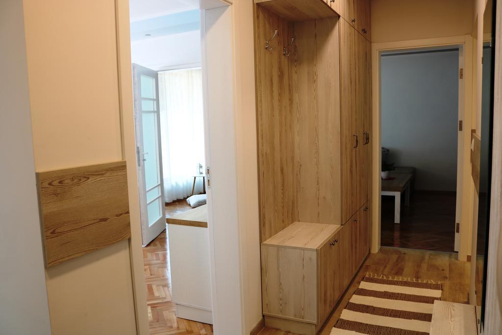Central Varna Apartment - Lets4Holiday Bagian luar foto